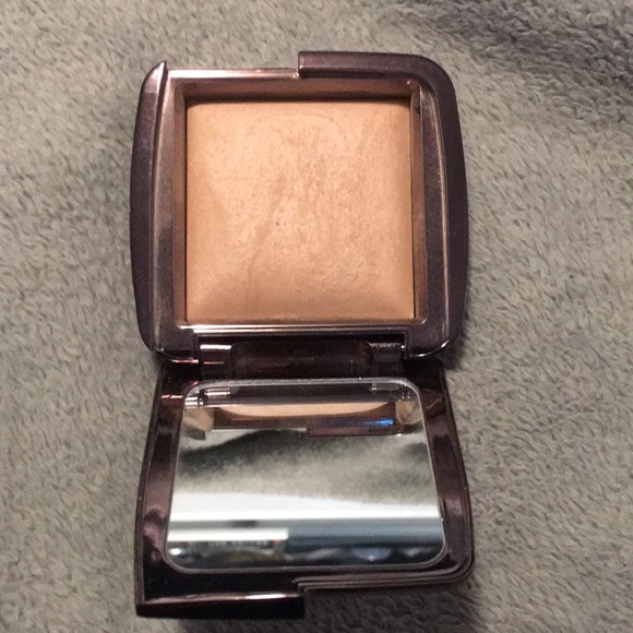 Hourglass highlighter - Picture 3 of 4